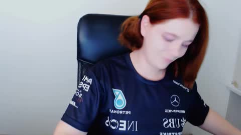 Alexi online show from September 2025 07:35:01 PM