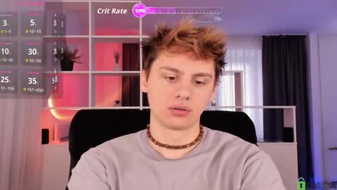 Snapshot of sunburn_boy chatting on November 2025 08:01:02 AM Emilio online show from November 2025 08:01:02 AM