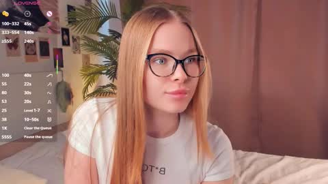 Snapshot of sunday_morn1ng chatting on March 2026 07:01:01 AM Jenny online show from March 2026 07:01:01 AM