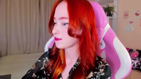 Snapshot of sunflare_ chatting on December 2025 05:39:02 PM sunflare_ online show from December 2025 05:39:02 PM