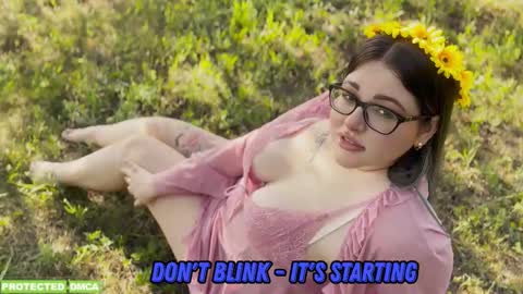 Tina. Im topless model  online show from March 2026 07:34:02 AM