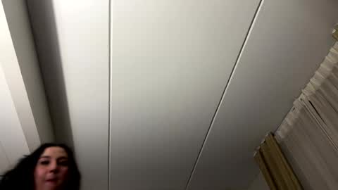 Sofie online show from October 2025 06:54:01 AM