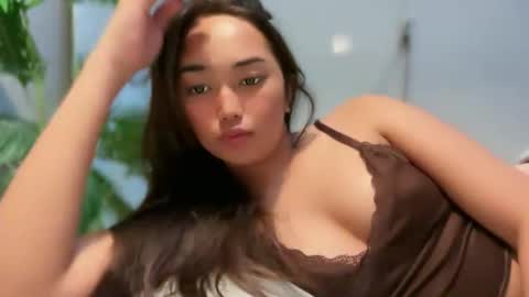 Snapshot of sunkist_mwhh chatting on January 2026 06:56:02 PM harley online show from January 2026 06:56:02 PM