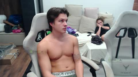 Snapshot of sunny1girl chatting on November 2025 07:15:01 PM Alice and Sergey online show from November 2025 07:15:01 PM