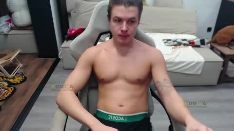 Snapshot of sunny1girl chatting on December 2025 09:37:01 AM Alice and Sergey online show from December 2025 09:37:01 AM