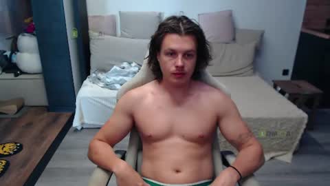 Snapshot of sunny1girl chatting on June 2026 06:33:02 AM Alice and Sergey online show from June 2026 06:33:02 AM