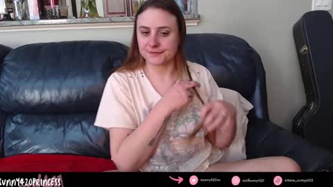 Snapshot of sunny420princess chatting on February 2025 01:30:01 PM Sunny420 online show from February 2025 01:30:01 PM