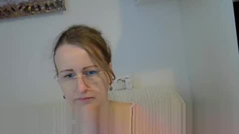 sunny__mood online show from April 2026 08:21:02 AM