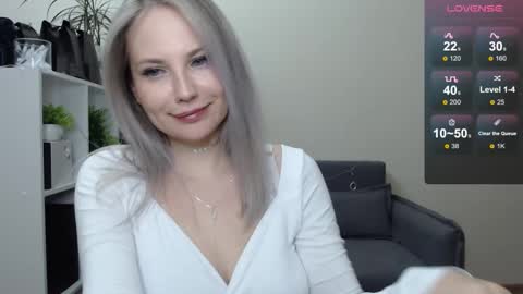 Naomi online show from December 2024 06:08:01 PM