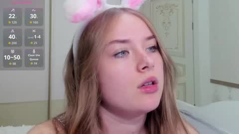 Vanessa online show from December 2025 07:03:01 AM