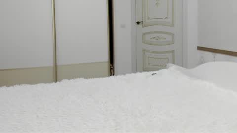 Vanessa online show from March 2026 05:00:02 AM