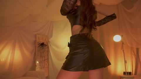 Maria online show from November 2025 09:25:02 PM