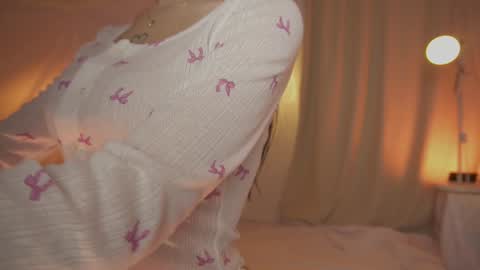 Maria online show from November 2025 09:51:02 PM