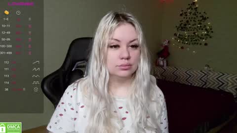 Snapshot of sunny_mood chatting on December 2024 06:15:02 PM sunny mood online show from December 2024 06:15:02 PM