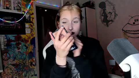 Sunny online show from February 2025 04:26:02 PM