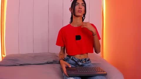 Sunny online show from January 2026 08:03:02 PM