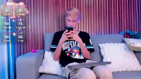 SUNNY online show from June 2026 03:42:01 AM