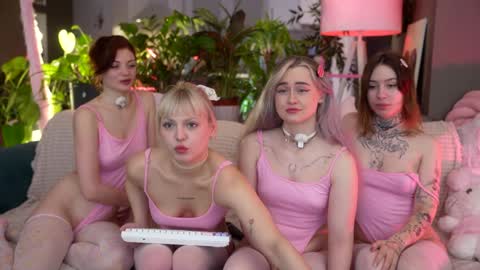 Snapshot of sunnyfia chatting on March 2026 03:44:02 AM Fia - TG - Mia - Alice - online show from March 2026 03:44:02 AM