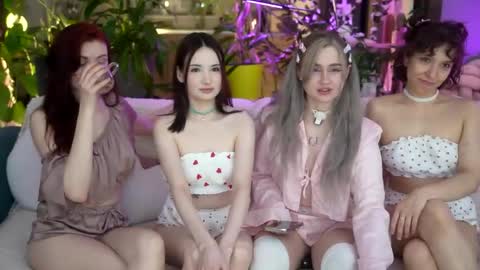 Snapshot of sunnyfia chatting on April 2026 12:55:02 AM Fia - TG - Mia - Alice - online show from April 2026 12:55:02 AM