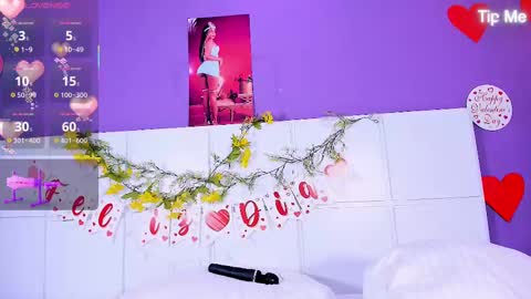      online show from February 2025 09:01:01 PM