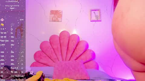 Sunny online show from April 2026 07:07:02 PM