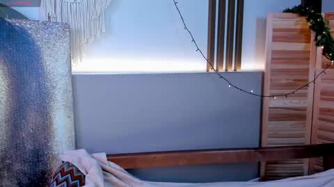 Risha online show from January 2025 12:45:02 PM