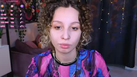 Mia online show from April 2026 05:45:02 AM