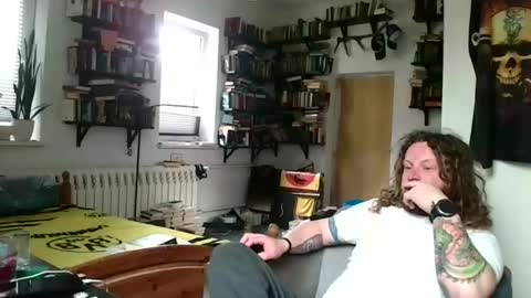 Snapshot of sunr1sa chatting on April 2026 11:15:01 AM sunr1sa online show from April 2026 11:15:01 AM