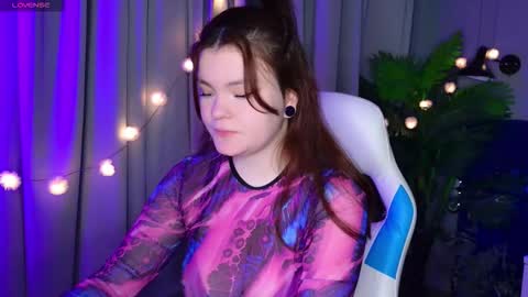 sunrise_enny online show from December 2025 07:18:01 PM