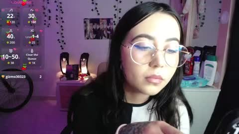 Sunset online show from November 2025 05:53:02 AM