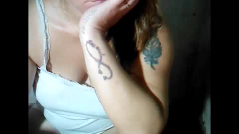 sunshine_38 online show from October 2025 02:50:01 PM