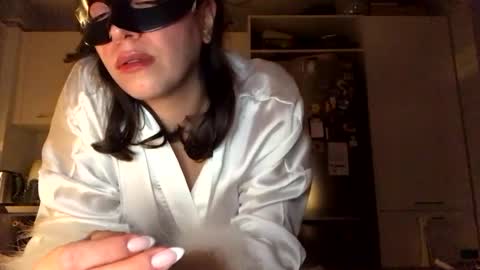 sunterra01 online show from November 2025 02:32:01 AM