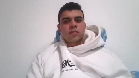 Snapshot of sunxmoonx chatting on December 2025 06:56:01 PM sunxmoonx online show from December 2025 06:56:01 PM