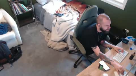 Snapshot of supbroitsmatt chatting on April 2026 04:15:02 PM Matt online show from April 2026 04:15:02 PM