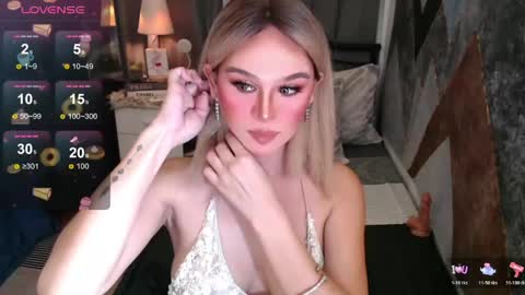 Snapshot of superh0tangelxx chatting on June 2026 02:48:01 AM CARMINA online show from June 2026 02:48:01 AM