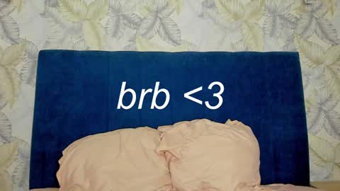 Una online show from February 2025 07:34:01 AM