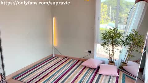 Snapshot of supremeraven chatting on January 2025 06:56:02 AM Raven - Ravie online show from January 2025 06:56:02 AM