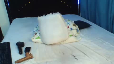 sure_heart online show from January 2025 05:23:02 AM