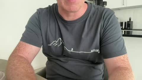 Snapshot of surfstar81 chatting on July 2026 09:00:01 AM surfstar81 online show from July 2026 09:00:01 AM