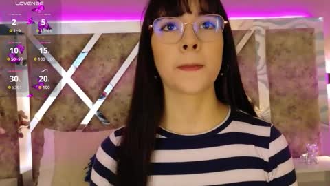 Susann online show from November 2025 04:09:02 PM