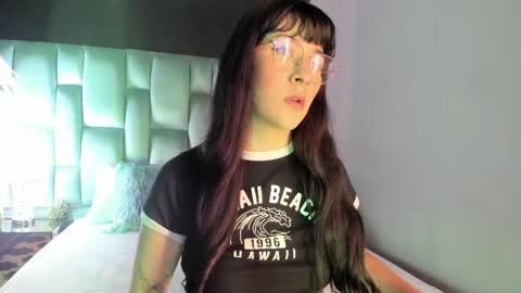 Susann online show from November 2025 07:26:01 PM