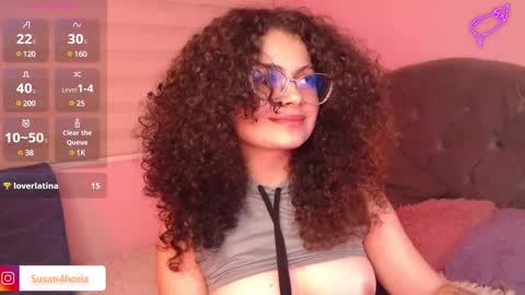 Snapshot of susan_bluee chatting on January 2025 09:25:02 AM Susan online show from January 2025 09:25:02 AM