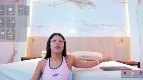 Snapshot of susan_elliot chatting on November 2025 11:32:02 AM Susan online show from November 2025 11:32:02 AM