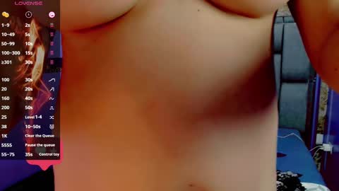 Snapshot of susan_hicks chatting on March 2025 06:55:01 PM S U S A N A online show from March 2025 06:55:01 PM