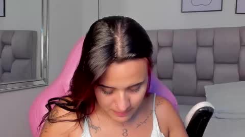 Susan online show from November 2025 08:29:02 PM