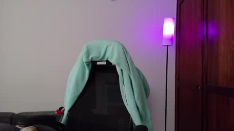 Snapshot of susanaduncann chatting on April 2026 08:42:02 PM Susana online show from April 2026 08:42:02 PM