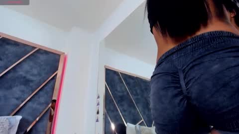 susanahenao online show from November 2025 06:41:02 PM