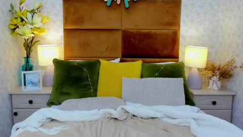 Susan online show from February 2025 09:32:02 AM