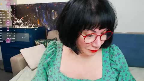 Snapshot of susanflower chatting on February 2025 06:08:02 AM Susan online show from February 2025 06:08:02 AM