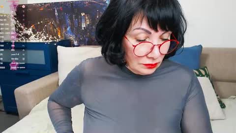 Snapshot of susanflower chatting on February 2025 09:17:02 AM Susan online show from February 2025 09:17:02 AM